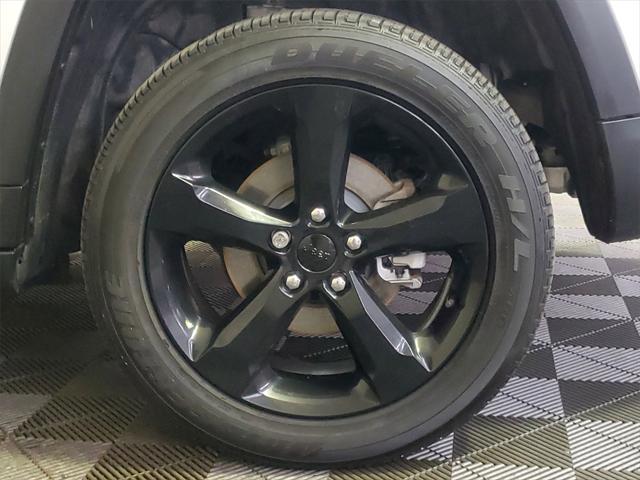 used 2023 Jeep Grand Cherokee car, priced at $33,636