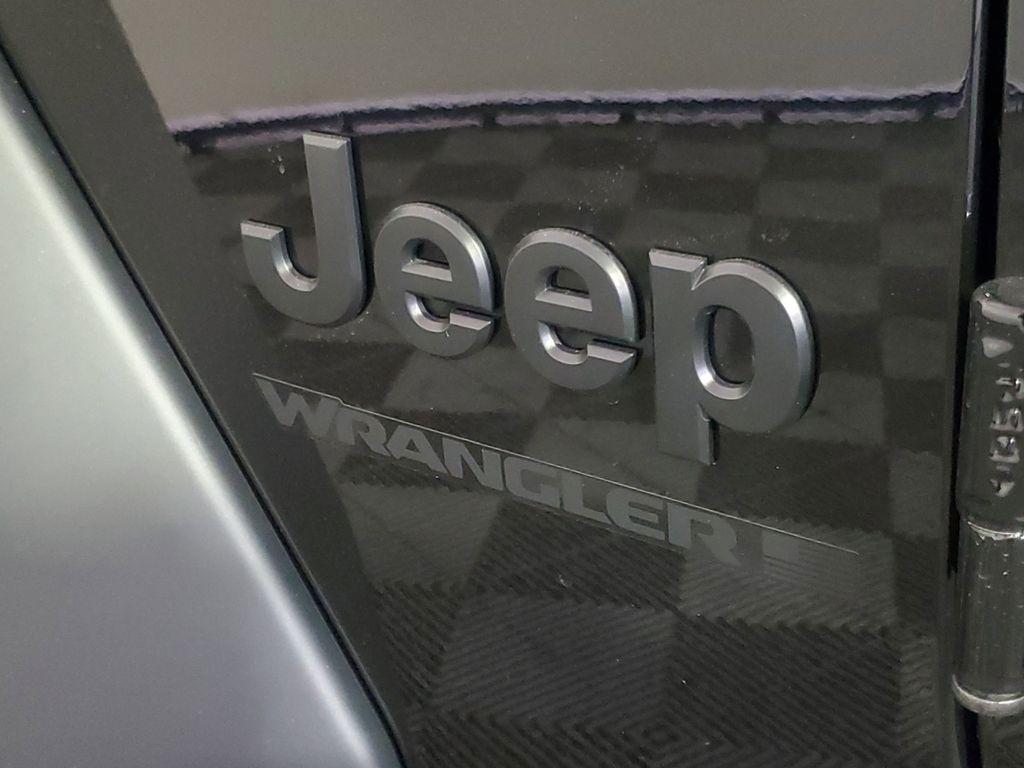 new 2025 Jeep Wrangler car, priced at $39,220