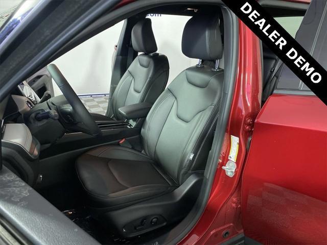 new 2025 Jeep Compass car, priced at $28,989