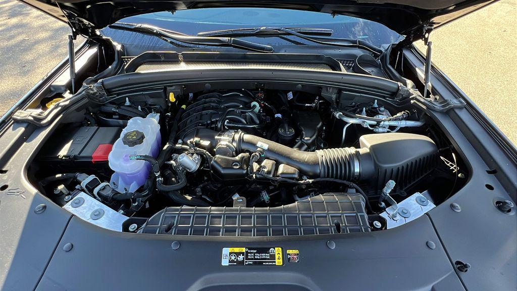 new 2025 Jeep Grand Cherokee car, priced at $37,779