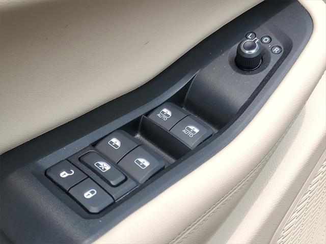used 2023 Jeep Grand Cherokee L car, priced at $33,420
