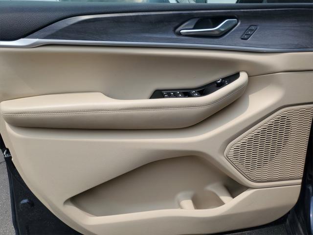 used 2023 Jeep Grand Cherokee L car, priced at $33,420