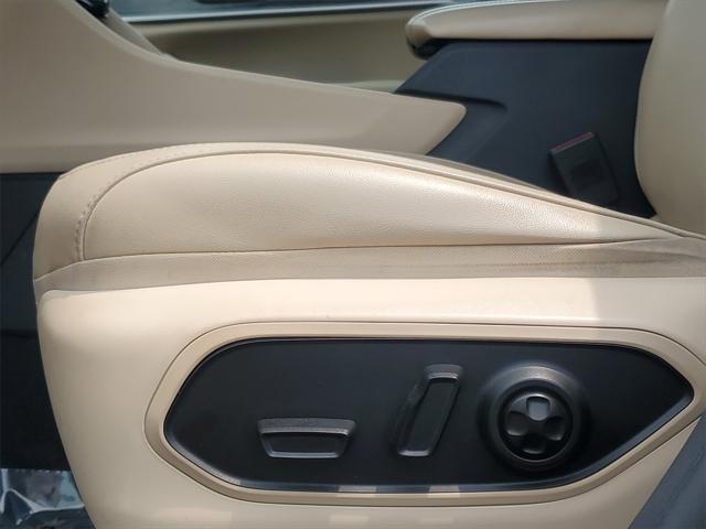 used 2023 Jeep Grand Cherokee L car, priced at $33,420