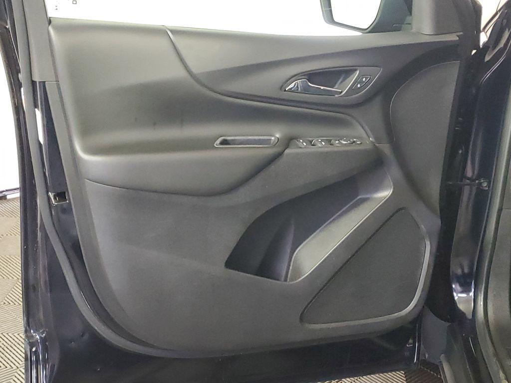used 2021 Chevrolet Equinox car, priced at $14,286