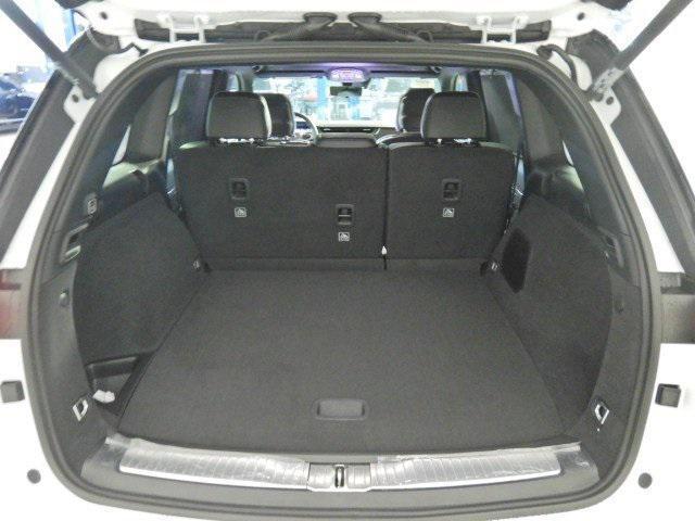 new 2025 Jeep Grand Cherokee car, priced at $58,033