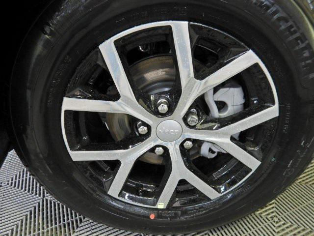 new 2025 Jeep Grand Cherokee car, priced at $42,605