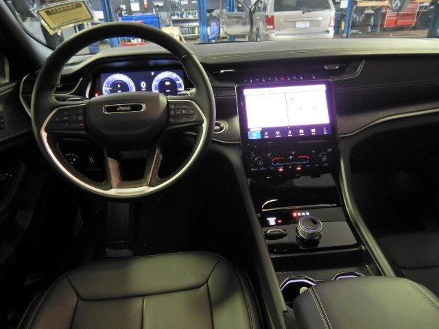new 2025 Jeep Grand Cherokee car, priced at $42,605