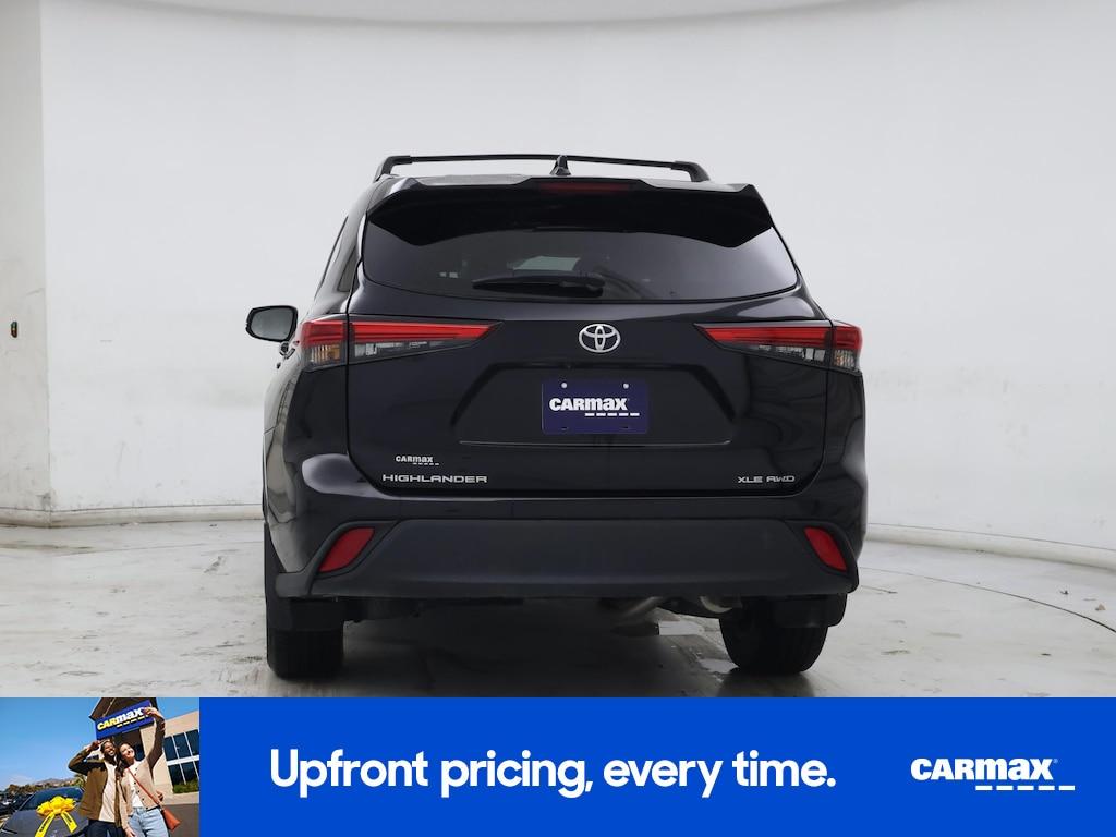 used 2022 Toyota Highlander car, priced at $33,998