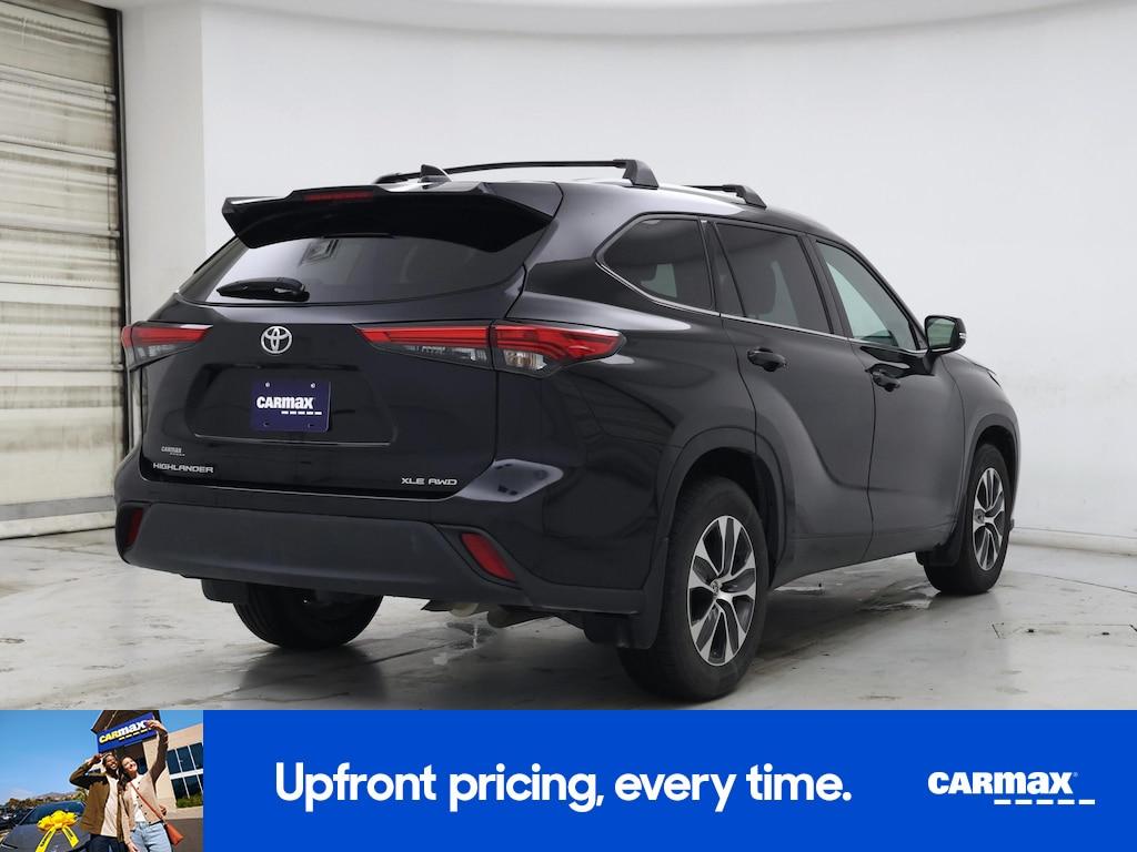 used 2022 Toyota Highlander car, priced at $33,998