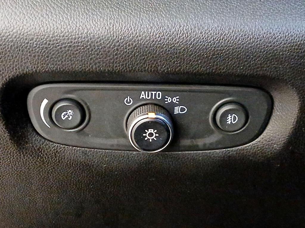 used 2018 Chevrolet Traverse car, priced at $20,998