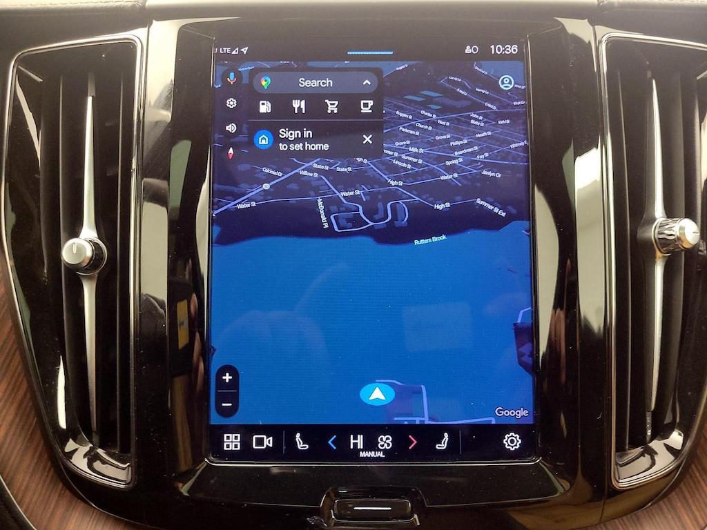 used 2023 Volvo XC60 car, priced at $32,998