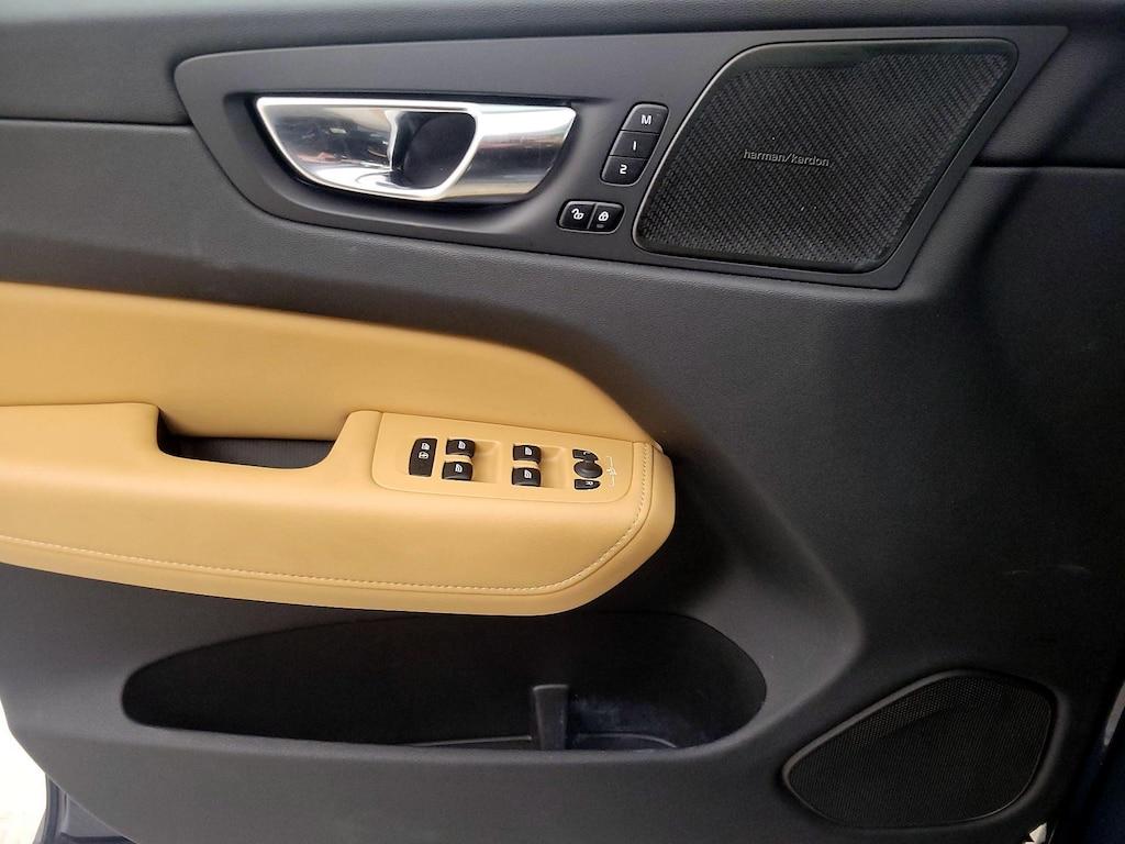 used 2023 Volvo XC60 car, priced at $32,998