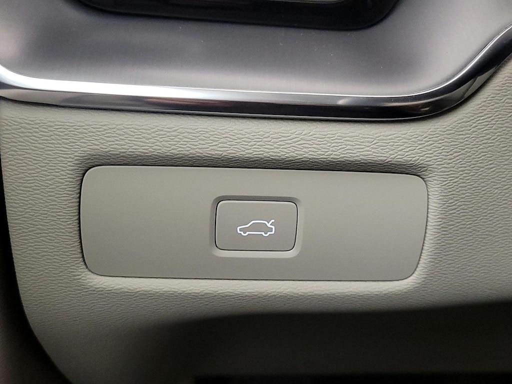 used 2023 Volvo XC60 car, priced at $27,998