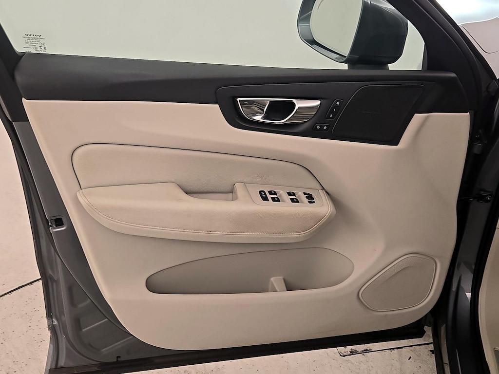 used 2020 Volvo XC60 car, priced at $29,998