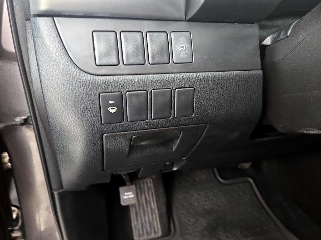 used 2016 Toyota Highlander car, priced at $21,998