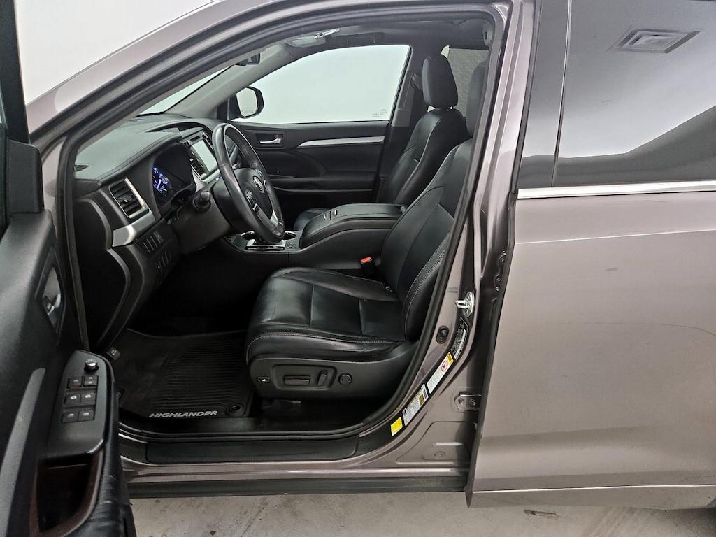 used 2016 Toyota Highlander car, priced at $21,998