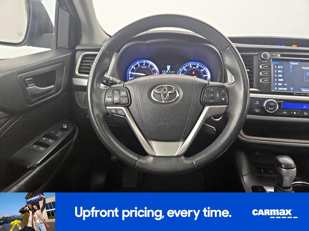 used 2016 Toyota Highlander car, priced at $21,998