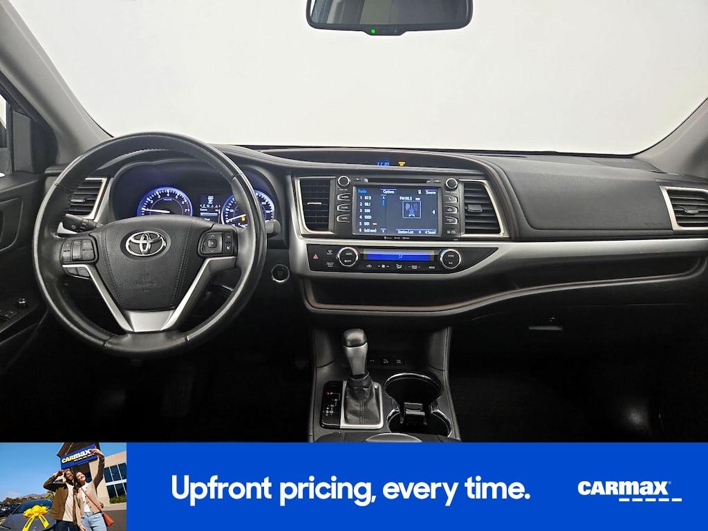 used 2016 Toyota Highlander car, priced at $21,998