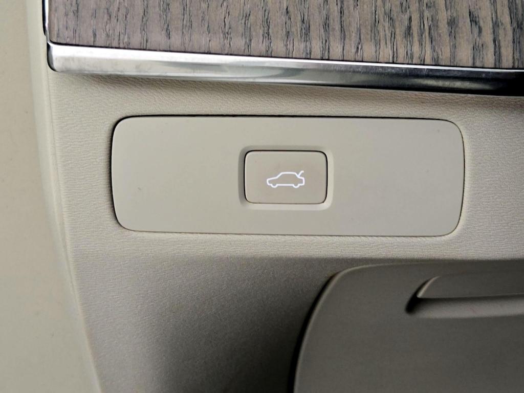 used 2023 Volvo XC90 car, priced at $39,998