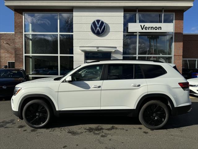 new 2025 Volkswagen Atlas car, priced at $44,255