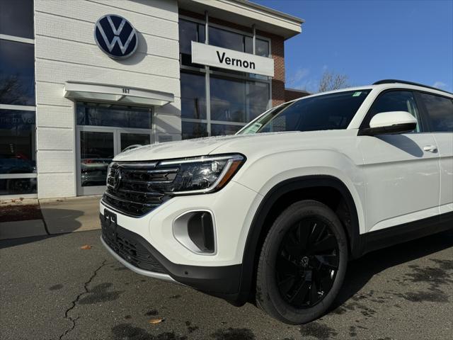 new 2025 Volkswagen Atlas car, priced at $44,255