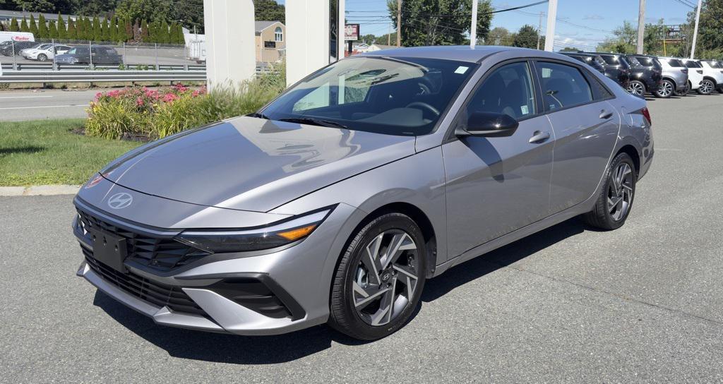 used 2025 Hyundai Elantra car, priced at $21,323
