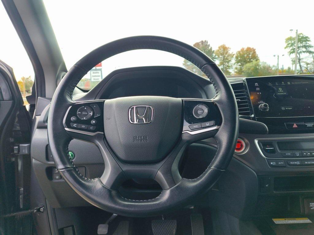 used 2022 Honda Pilot car, priced at $31,399