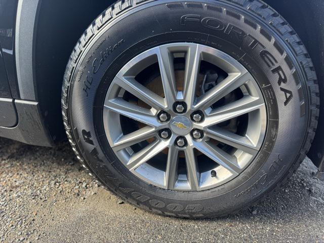 used 2023 Chevrolet Traverse car, priced at $28,850