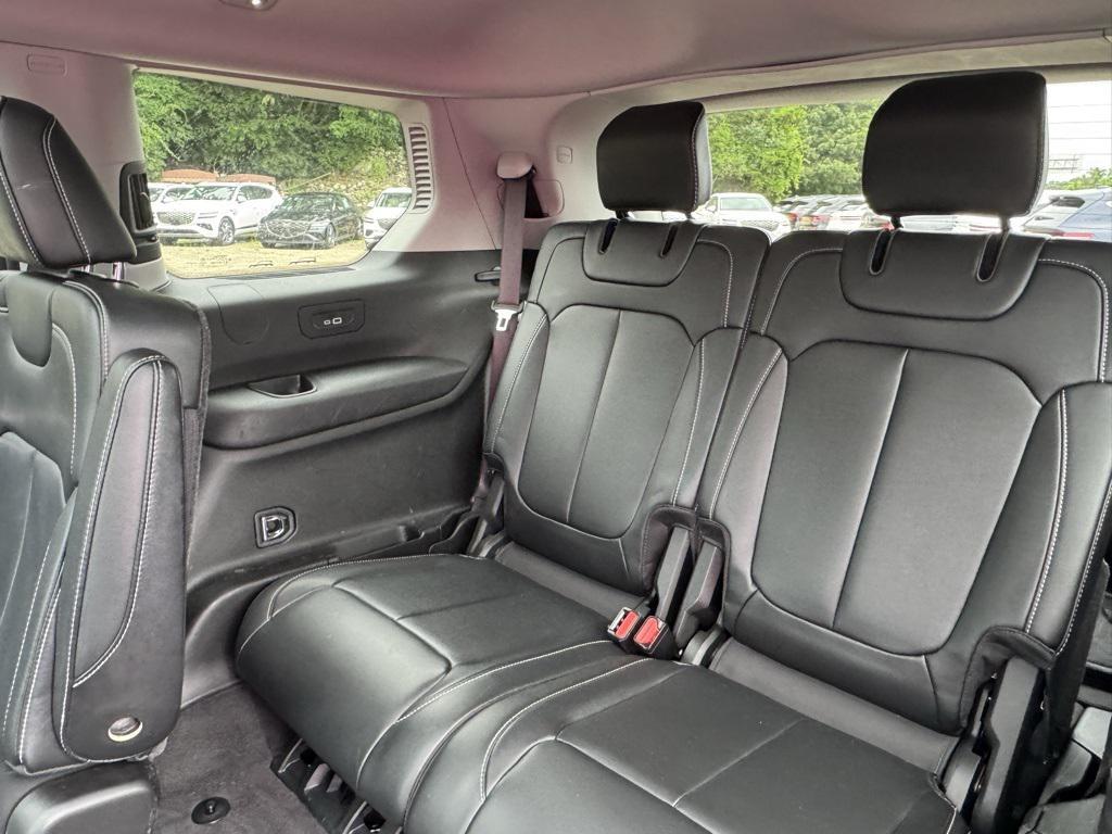 used 2022 Jeep Grand Cherokee L car, priced at $33,074