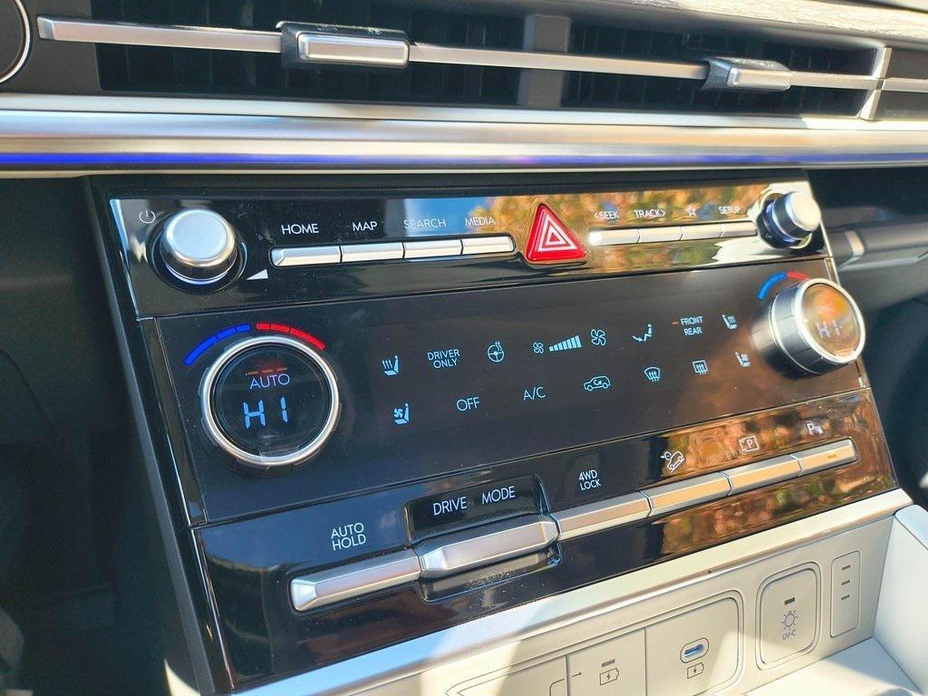 used 2024 Hyundai SANTA FE HEV car, priced at $40,661