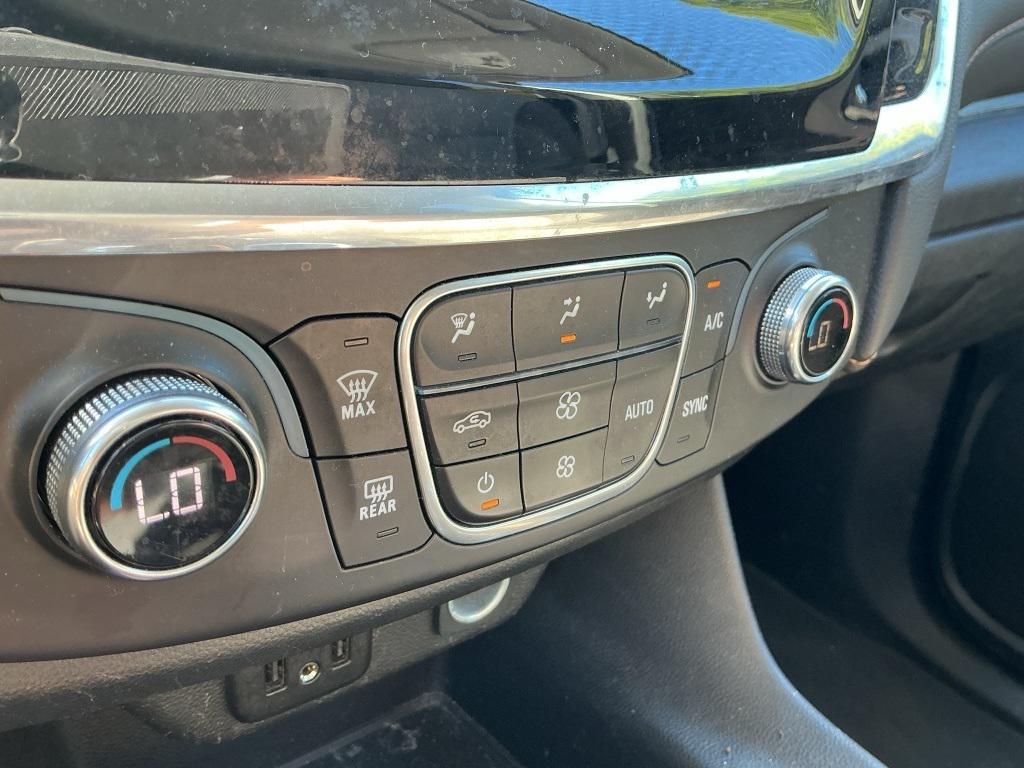 used 2020 Chevrolet Traverse car, priced at $19,631