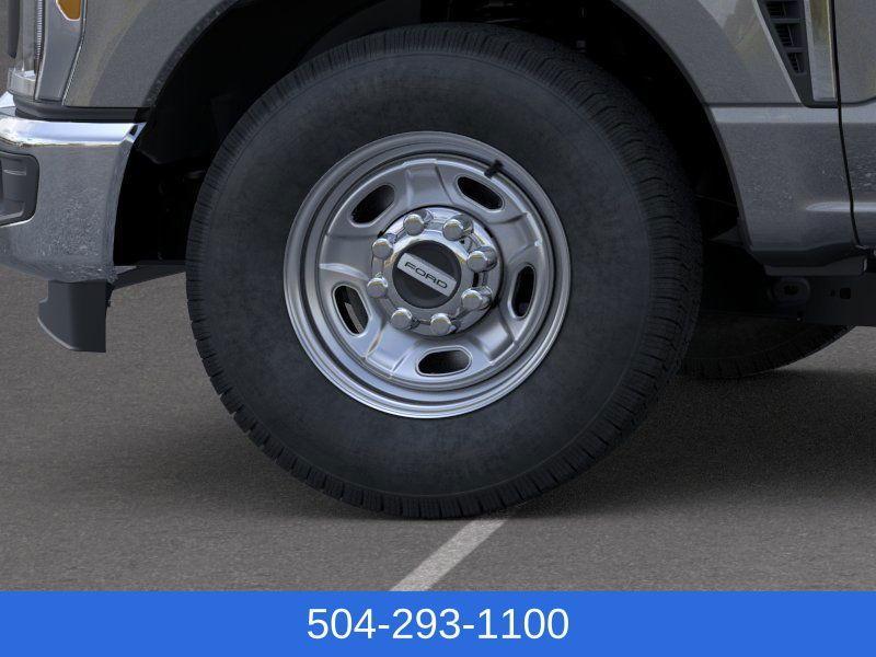 new 2025 Ford F-250 car, priced at $43,904