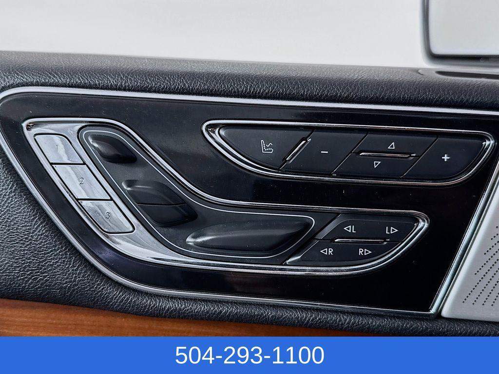 used 2019 Lincoln Navigator L car, priced at $31,750