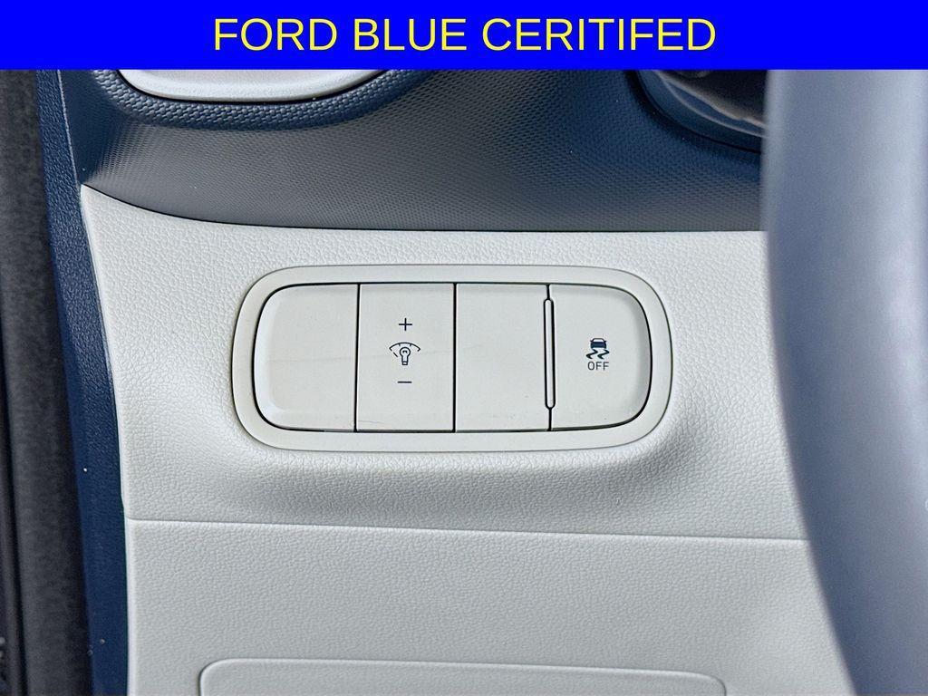 used 2023 Hyundai Venue car, priced at $18,899