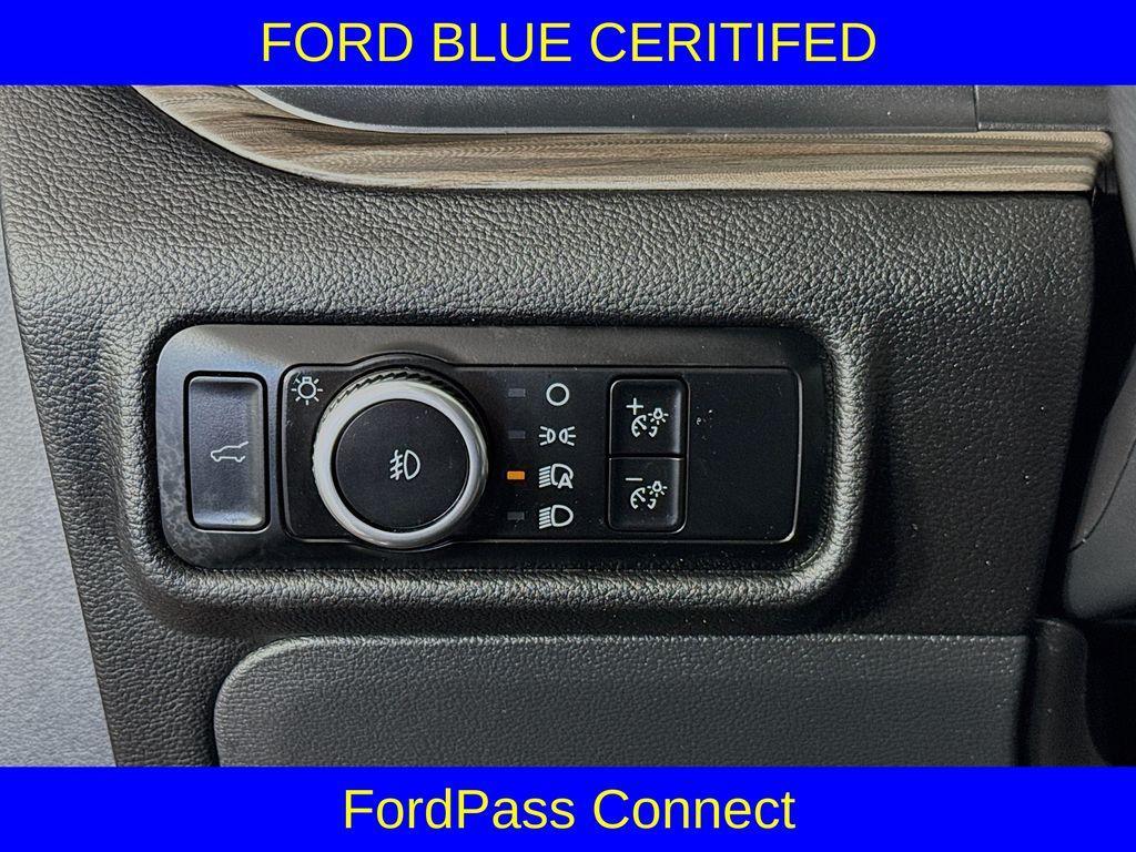 used 2024 Ford Explorer car, priced at $33,649