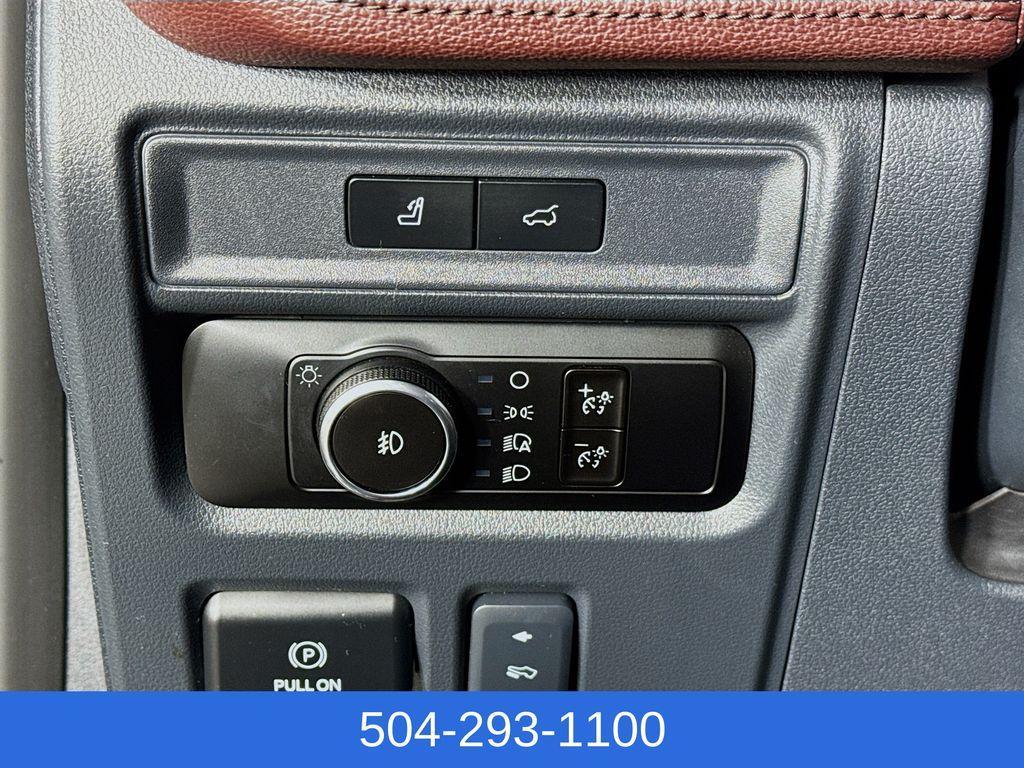 used 2023 Ford Expedition car, priced at $44,899