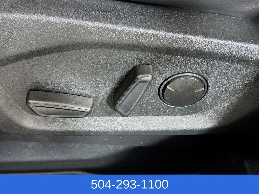 used 2024 Ford Edge car, priced at $20,577