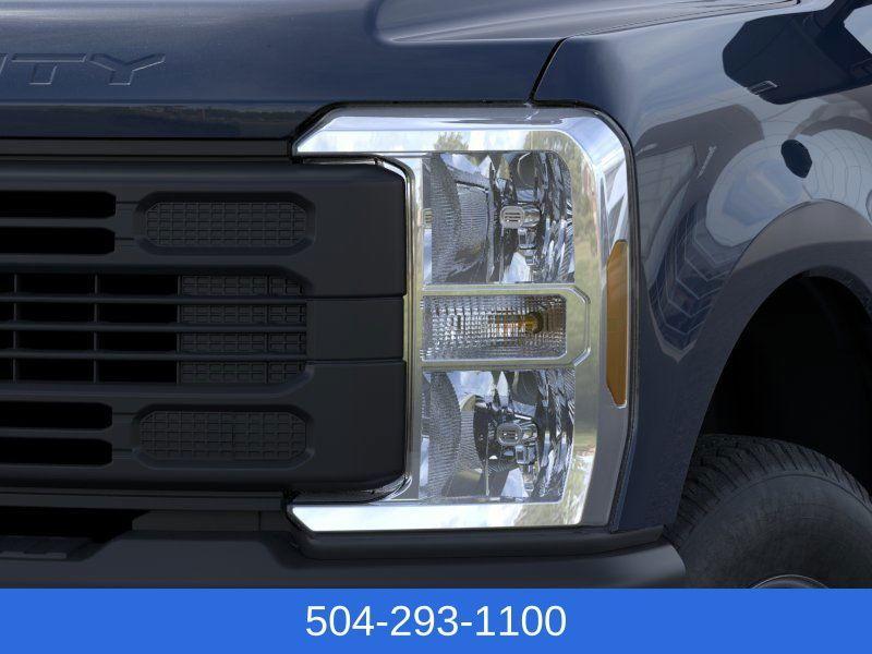 new 2025 Ford F-250 car, priced at $65,370