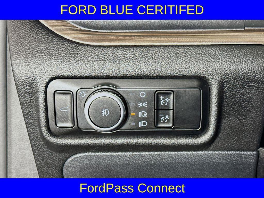 used 2024 Ford Explorer car, priced at $35,600