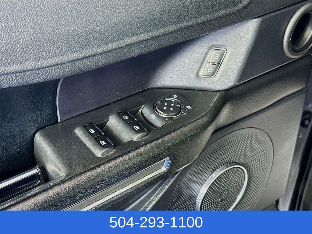 used 2019 Ford Expedition car, priced at $25,237
