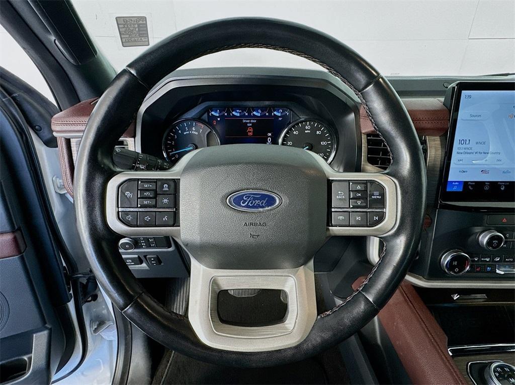 used 2022 Ford Expedition car, priced at $35,995