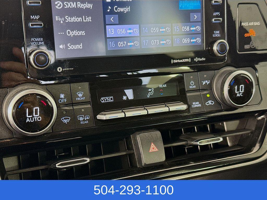 used 2021 Toyota Highlander car, priced at $23,414