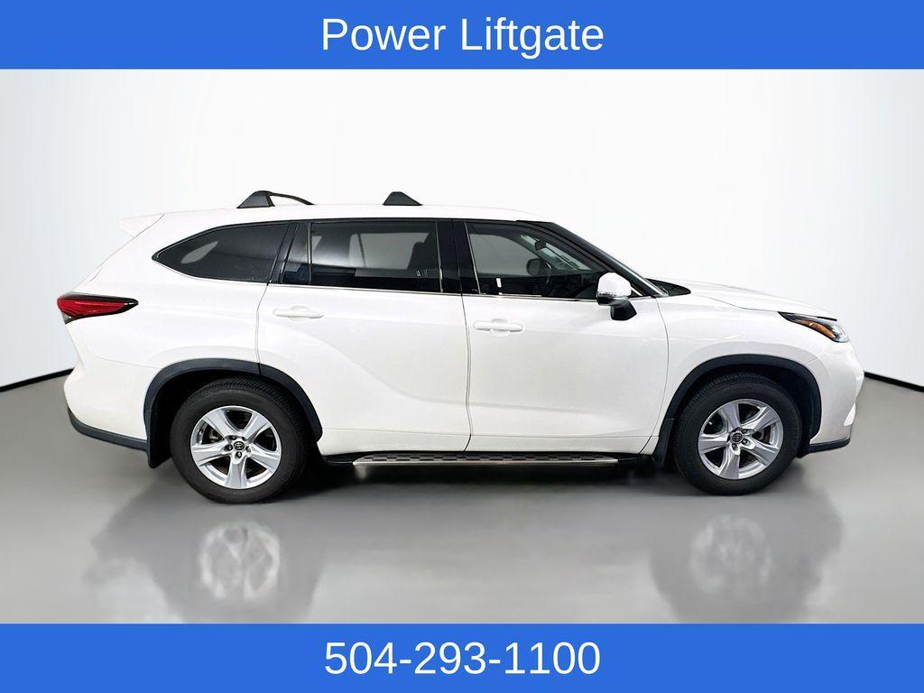 used 2021 Toyota Highlander car, priced at $23,414