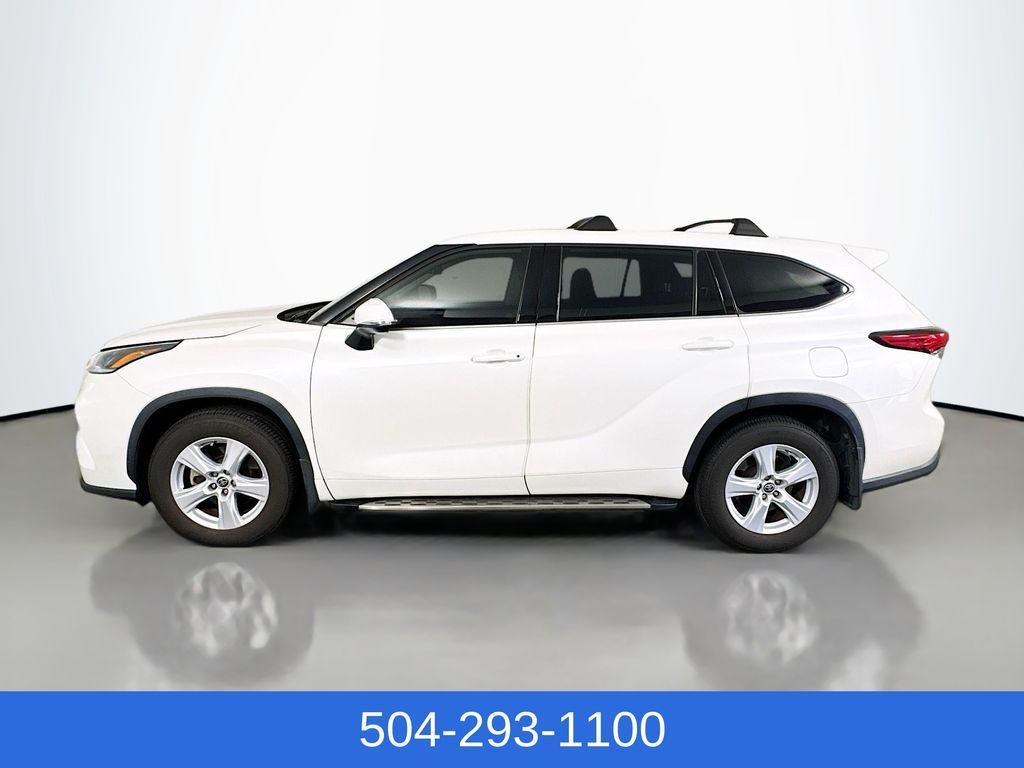 used 2021 Toyota Highlander car, priced at $23,414