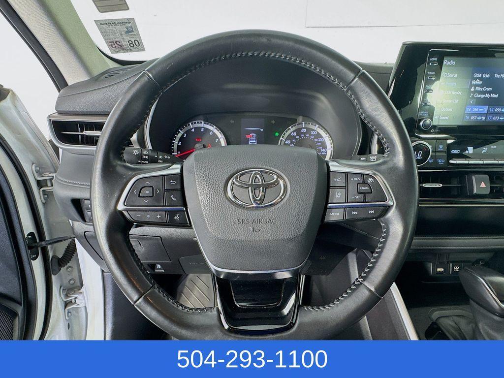 used 2021 Toyota Highlander car, priced at $23,414