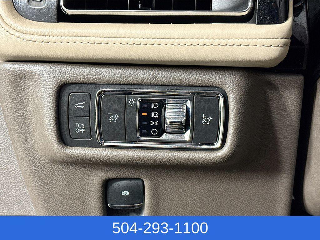 used 2021 Lincoln Nautilus car, priced at $24,455