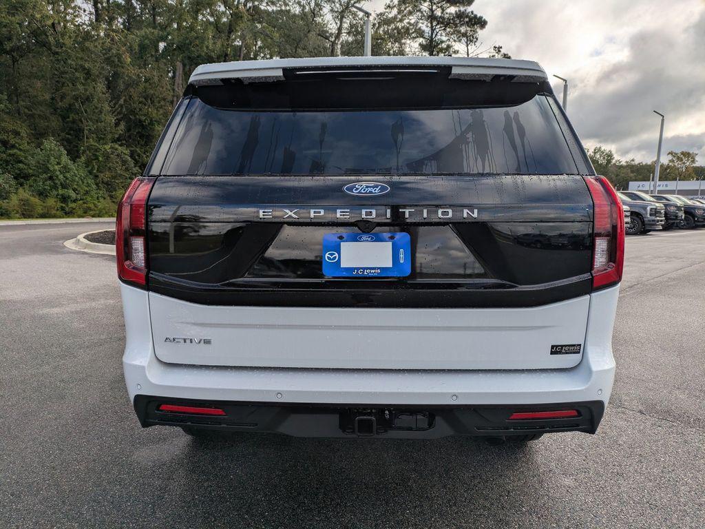 new 2025 Ford Expedition car, priced at $67,745