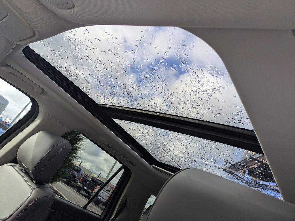 new 2025 Ford Expedition car, priced at $67,745