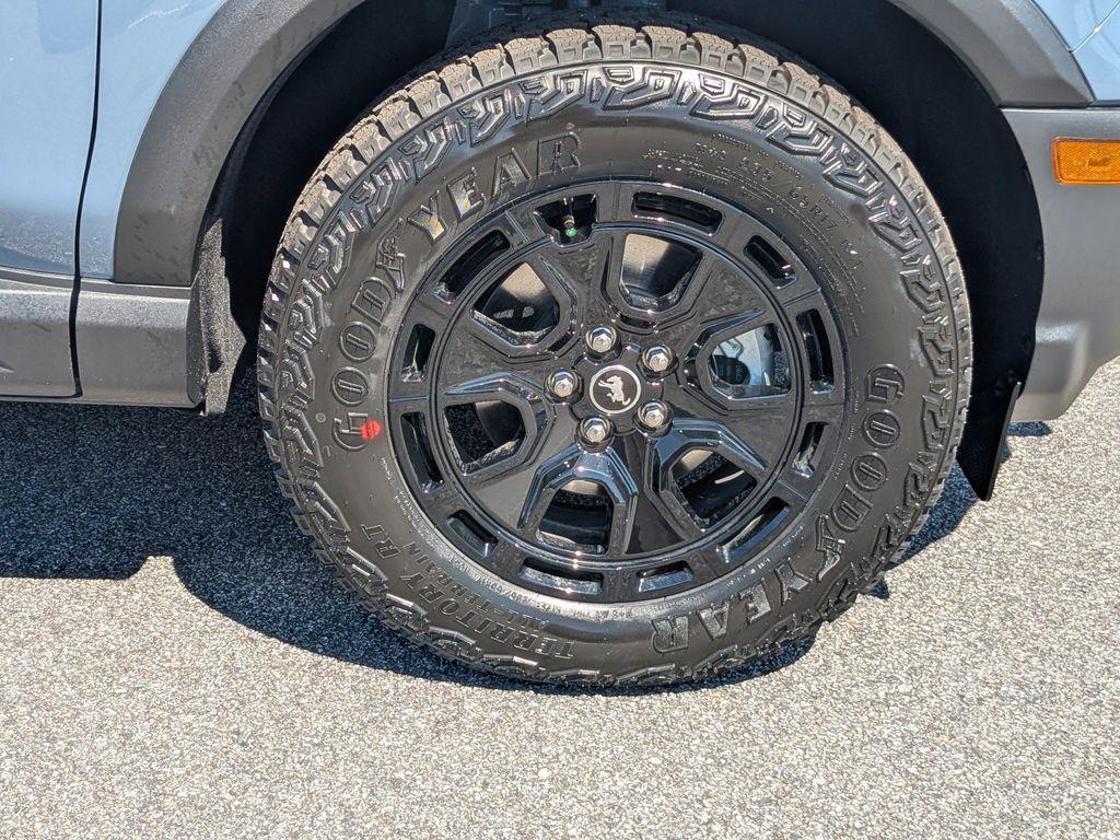 new 2025 Ford Bronco Sport car, priced at $43,515