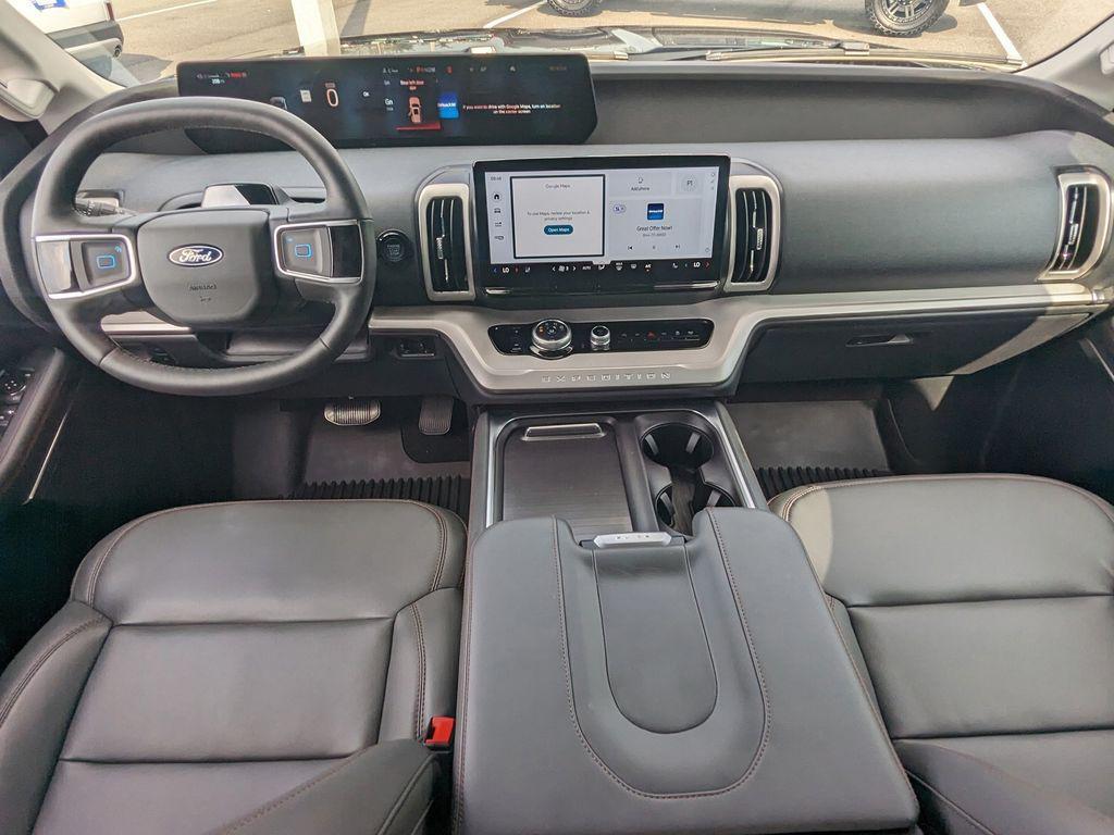 new 2025 Ford Expedition car, priced at $69,966